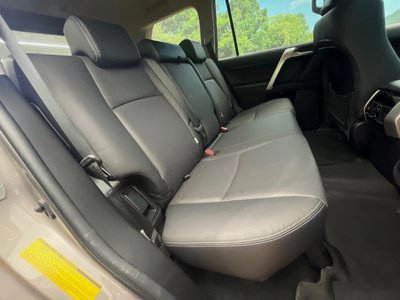 TOYOTA LAND CRUISER PRADO - 10