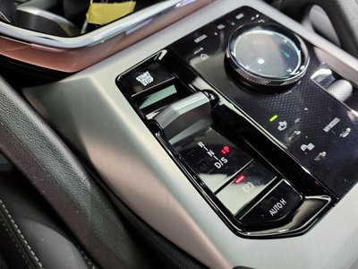 2025 BMW X3 thumbnail 12
