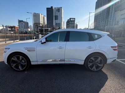 GENESIS GV80 - 3