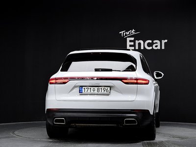 PORSCHE CAYENNE - 4