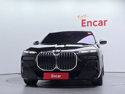 BMW 7 SERIES - 2