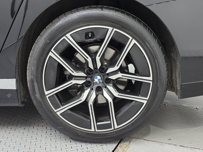 BMW 7 SERIES - 8