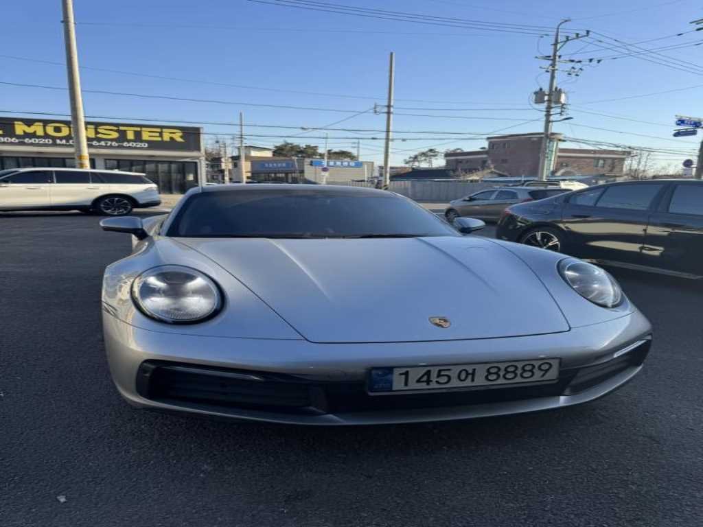 PORSCHE 911 - View 1