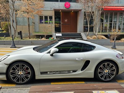 صورة مصغرة 11 لـ 2015 Porsche CAYMAN
