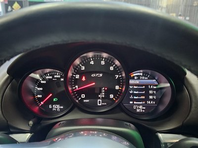 صورة 8 لـ 2015 Porsche CAYMAN