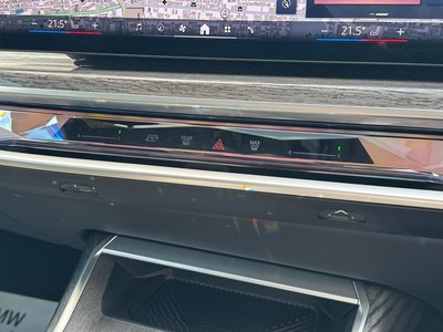 صورة مصغرة 35 لـ 2025 BMW I7