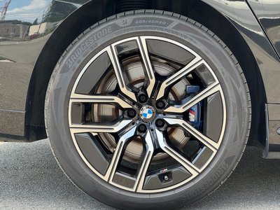 صورة مصغرة 11 لـ 2025 BMW I7