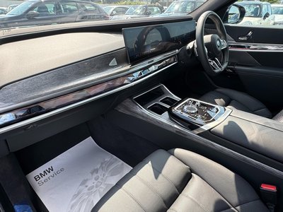 صورة مصغرة 42 لـ 2025 BMW I7