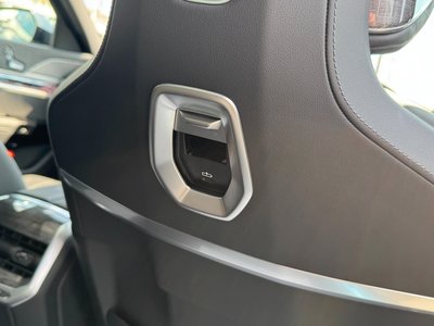 صورة مصغرة 46 لـ 2025 BMW I7