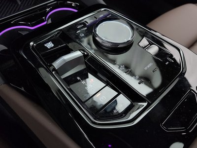 صورة 9 لـ 2026 BMW 5 SERIES
