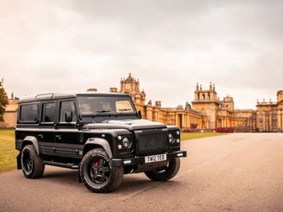 LAND ROVER DEFENDER - 6