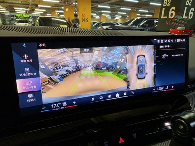 2024 BMW 5 SERIES — миниатюра 12