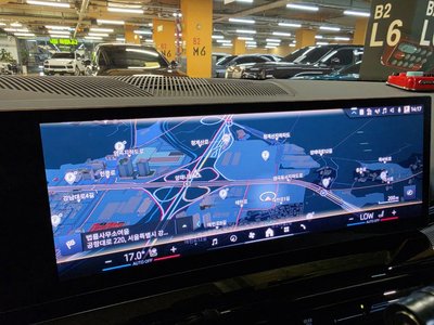 2024 BMW 5 SERIES — миниатюра 13