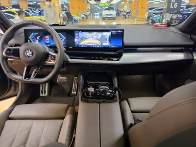 2024 BMW 5 SERIES — миниатюра 19