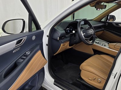 صورة 10 لـ 2023 Genesis GV80