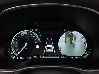 صورة 8 لـ 2023 Genesis GV80