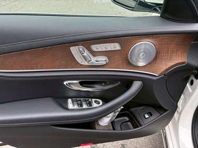 2019 Mercedes-BENZ E-CLASS 缩略图 32