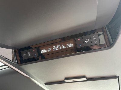 صورة مصغرة 47 لـ 2023 Toyota VELLFIRE