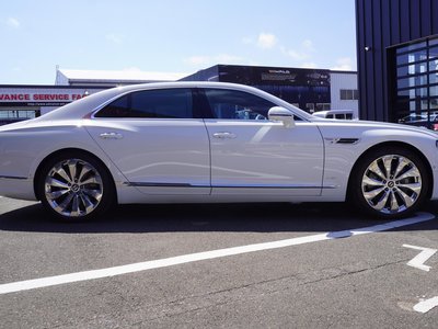 2021 Bentley FLYING SPUR — фото 2