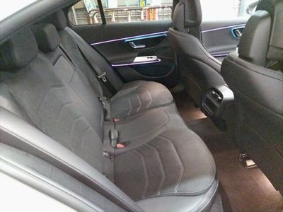 MERCEDES-BENZ E-CLASS - 6