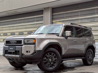 TOYOTA LAND CRUISER 250 - 7