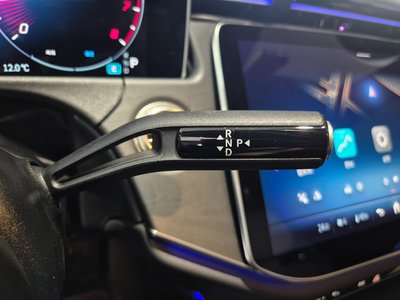 MERCEDES-BENZ E-CLASS - 9