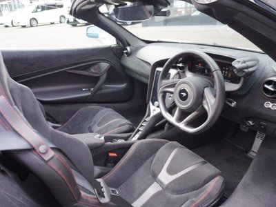 MCLAREN 750S SPIDER - 10