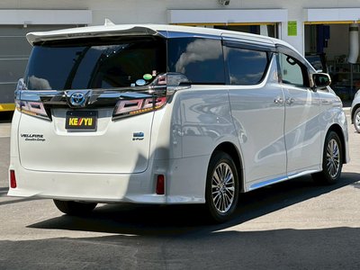 2020 Toyota VELLFIRE photo 3