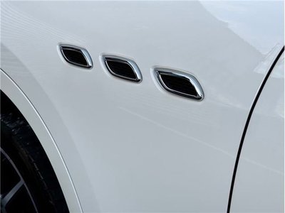 MASERATI LEVANTE - 8