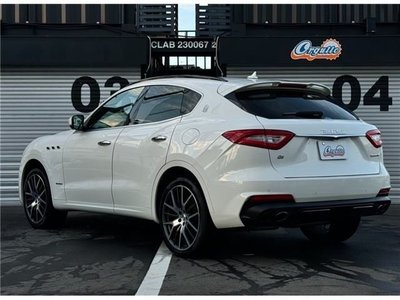 MASERATI LEVANTE - 4