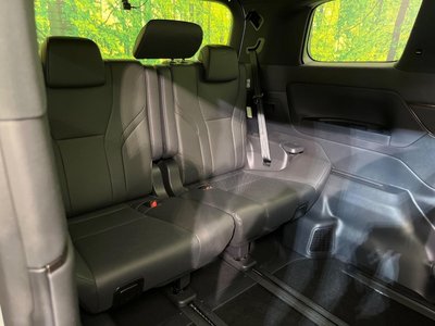 2025 Toyota ALPHARD — фото 10
