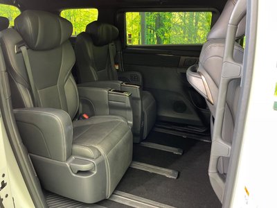 2025 Toyota ALPHARD — фото 9