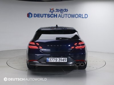 2022 Genesis G70 photo 3