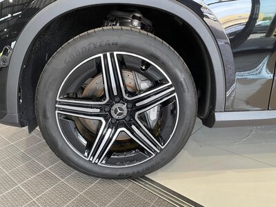 MERCEDES-BENZ GLC - 9