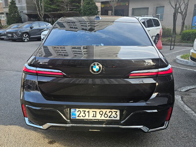 BMW 7 SERIES - 5