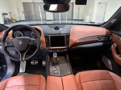 MASERATI LEVANTE - 4