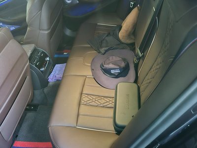 BMW 5 SERIES - 4