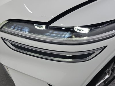 صورة 10 لـ 2023 Genesis GV70
