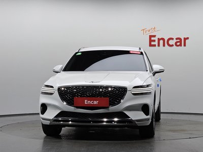 صورة 2 لـ 2023 Genesis GV70