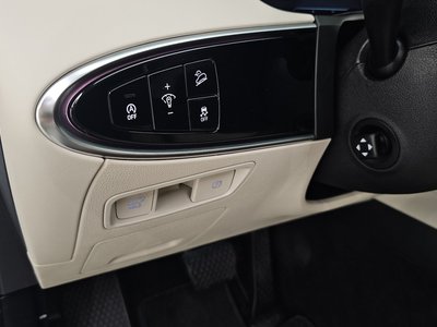 صورة مصغرة 32 لـ 2023 Genesis GV70