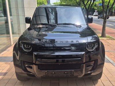 LAND ROVER DEFENDER - 2