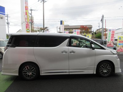 TOYOTA VELLFIRE - 7