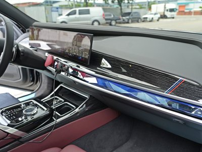 2025 BMW 7 SERIES 缩略图 15
