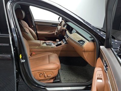 صورة 10 لـ 2019 Genesis G90