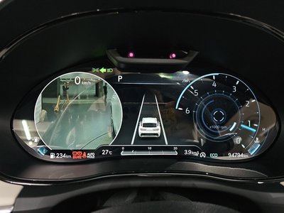 2022 Genesis GV70 — миниатюра 11