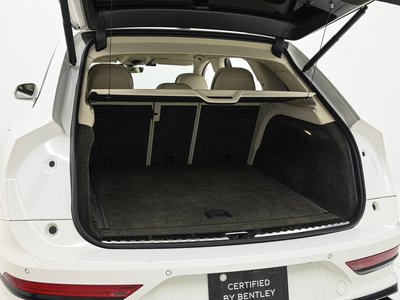 BENTLEY BENTAYGA - 7