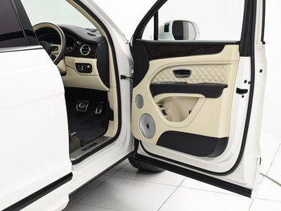 BENTLEY BENTAYGA - 8
