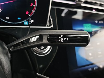 MERCEDES-BENZ E-CLASS - 9