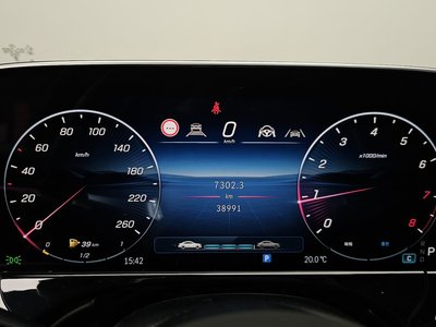 MERCEDES-BENZ E-CLASS - 8