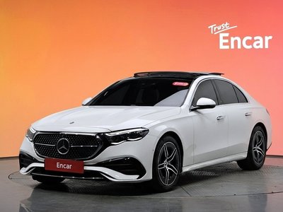 MERCEDES-BENZ E-CLASS - 1